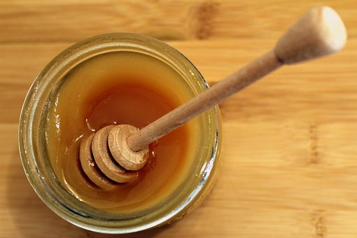 Honey Jar Love Spell with Simple Ingredients